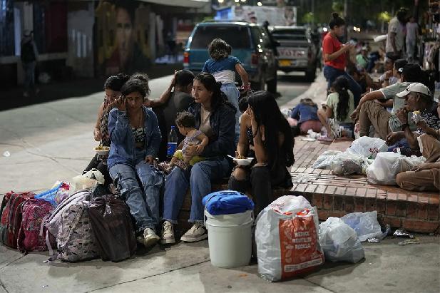 Colombia stelt $ 700.000 beschikbaar voor informatie over leiders van ELN-rebellen.