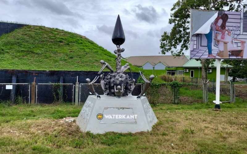 Monumentplakkaat voor slachtoffers van corona ontvreemd