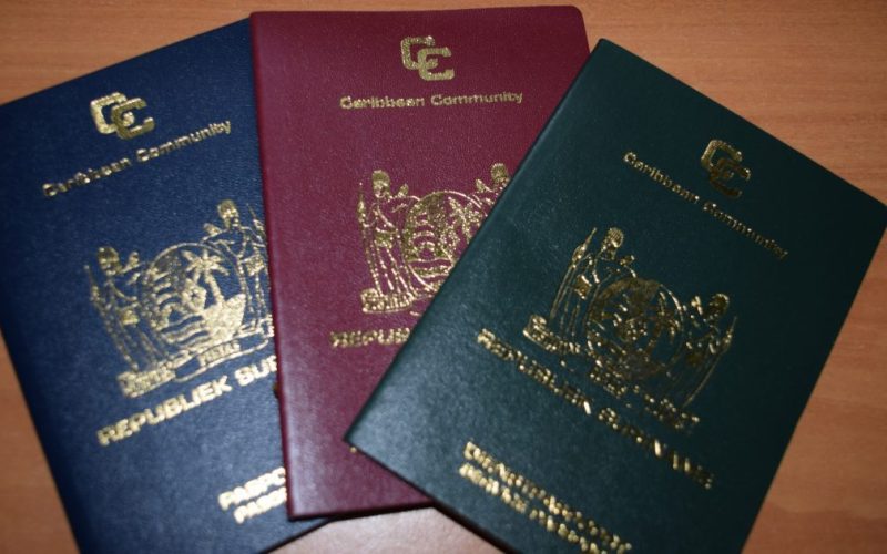Vrij reizen zonder visum naar België, Nederland en Luxemburg voor Surinaamse diplomatieke en officiële paspoorten.