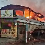 een afbeelding van de brand die de schade toont aan de abonestraat.