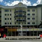 De gevel van het Royal International Hotel