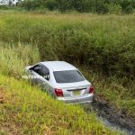 Afbeelding: De Toyota Axio nadat deze werd geborgen.