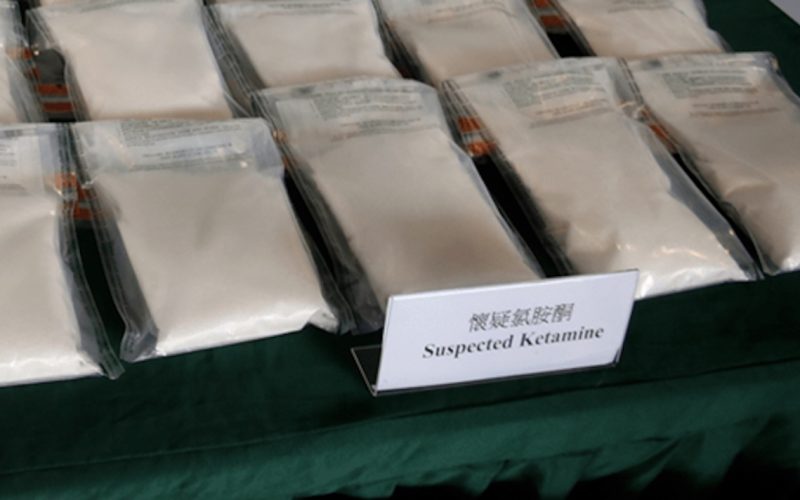 Drugs in koffer: Vrouw uit Nederland gearresteerd in Hongkong, mogelijk levenslange gevangenisstraf