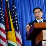 De Amerikaanse minister van Buitenlandse Zaken Marco Rubio spreekt tijdens een persconferentie met de Guyanese president Mohamed Irfaan Ali (niet op de foto), in Georgetown, Guyana.
