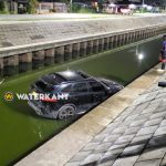 Jaguar incident in Suriname – Voertuig belandt in Boomskreek
