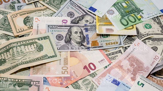 Wisselkoers verandering tussen de dollar en de euro