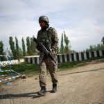 Indiase en Pakistaanse spanningen escaleren na dodelijke aanval in Kashmir, 26 doden gemeld.
