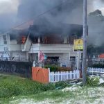 Brandstichting en chaos bij het Double Day Hotel in Guyana na de vondst van het lichaam van Adrianna Younge