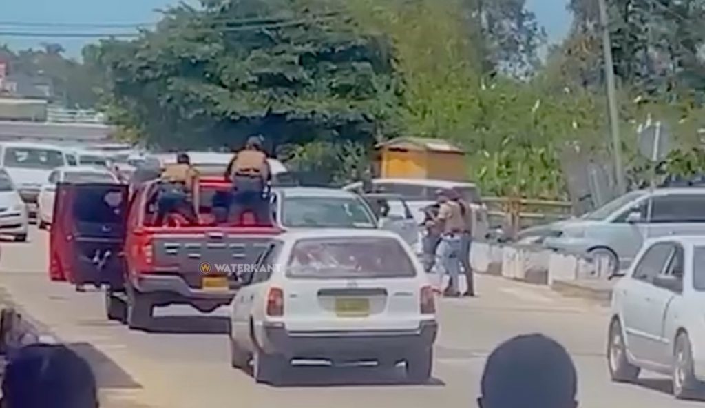 Aanhouding verdachten aan Waterkant in Paramaribo Suriname