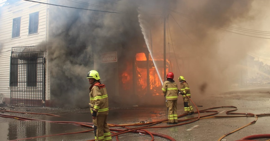 Brandweer Suriname in crisis: BPBS vraagt actie van president Chan Santokhi