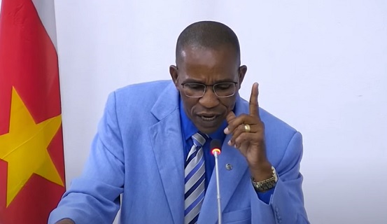 Foto van Edward Belfort, voormalig Surinaams minister en parlementariër