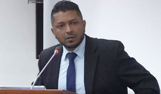 Kinderen die lijden onder armoede in Suriname.