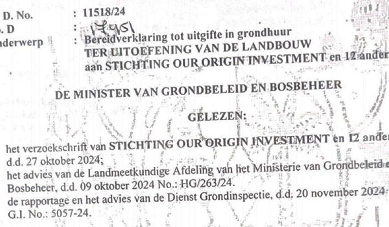 Vorswijk wijst beschuldigingen van 400 ha landbouwgrondroof af; Gajadien vraagt om ontslag van de minister