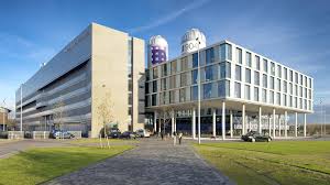 Nieuwe chemielaboratorium voor de Faculteit Wiskunde en Natuurwetenschappen