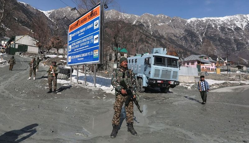 India rapporteert vuurwisseling met Pakistan in Kashmir