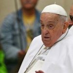 regering van suriname herdenkt het overlijden van paus franciscus