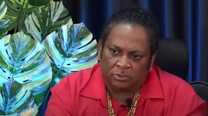 President Santokhi complimenteert Rozenblad voor zijn maatschappelijke en zakelijke toewijding in Suriname.