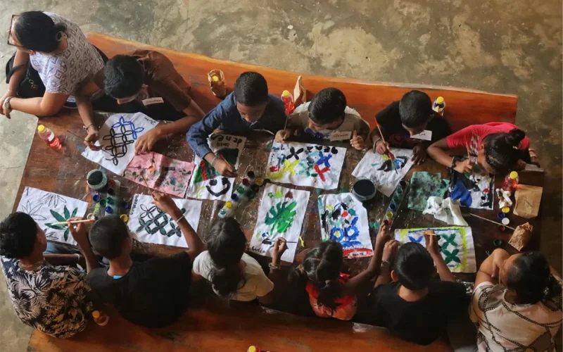 Kinderen vieren culturele verscheidenheid bij Villa Zapakara