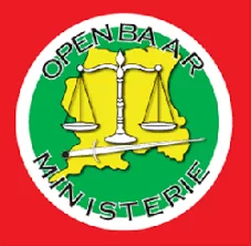 Vliegtuig van Surinaamse Luchtvaart Maatschappij op de luchthaven tijdens lopend onderzoek.