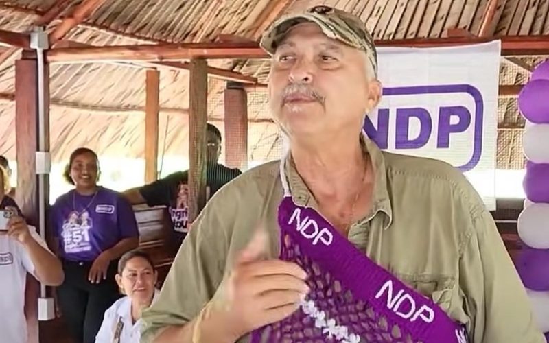 Abrahams kreeg boodschap mee van Bouterse: Mi ooktu go miti eng Ifi den wani kon tap’ mi – meki den kon tap’ mi