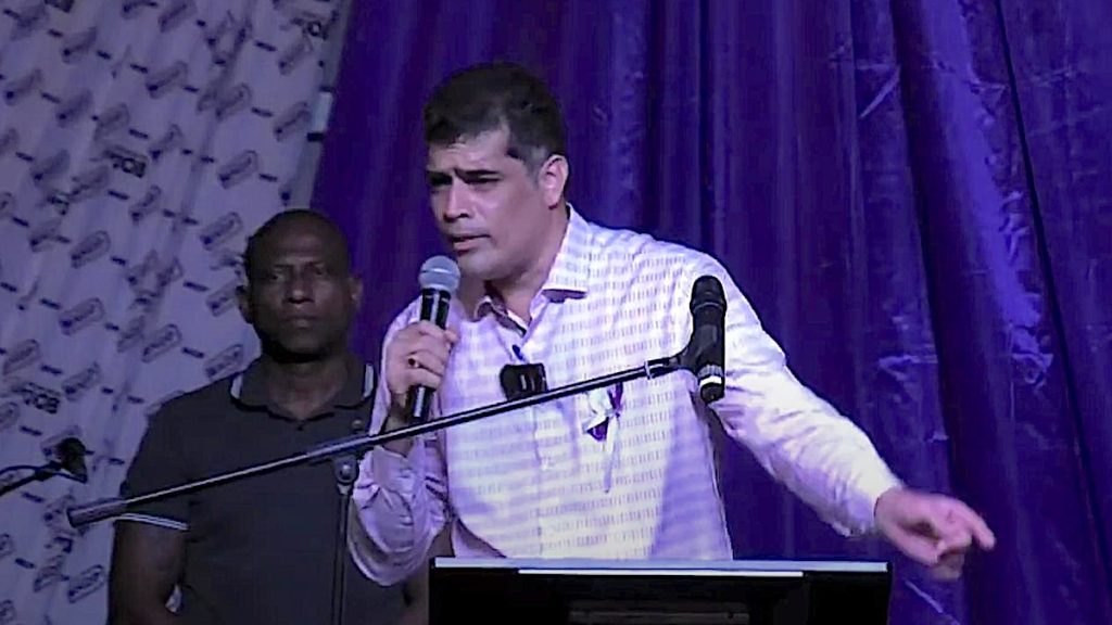 Oud-Vicepresident Adhin waarschuwt voor Staatsolie's megadeal