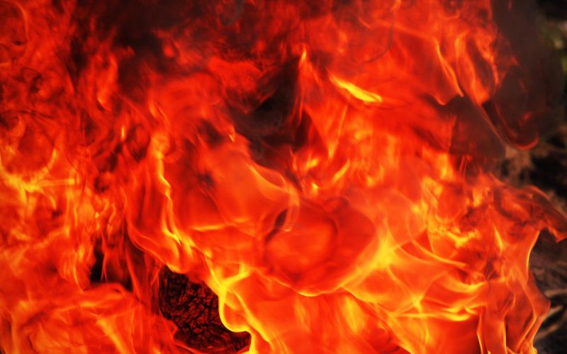 Houten Woning Gedeeltelijk Verbrand in Suriname