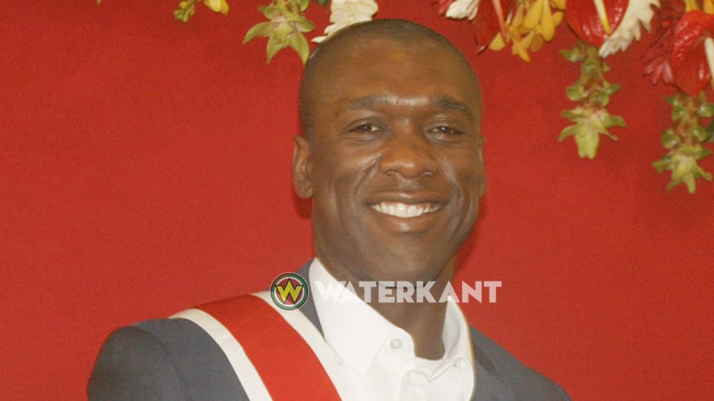 Clarence Seedorf's Nieuwe Rol bij Esteghlal FC