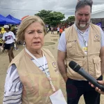Irene Klinger van de OAS-waarnemersmissie geeft persconferentie over verkiezingen in Suriname