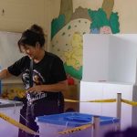 Ingrid Bouterse-Waldring Stemt Onder Grote Aandacht