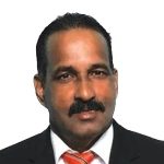 Mahinder Jogi uit felle kritiek op minister Sewdien over juridisch niet-bindende gronddocumenten in Jarikaba. Wat betekent dit voor burgers in Suriname?