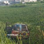 Pick-up eindigt in kreek naast Ringweg: “Mi kis wan aanval”