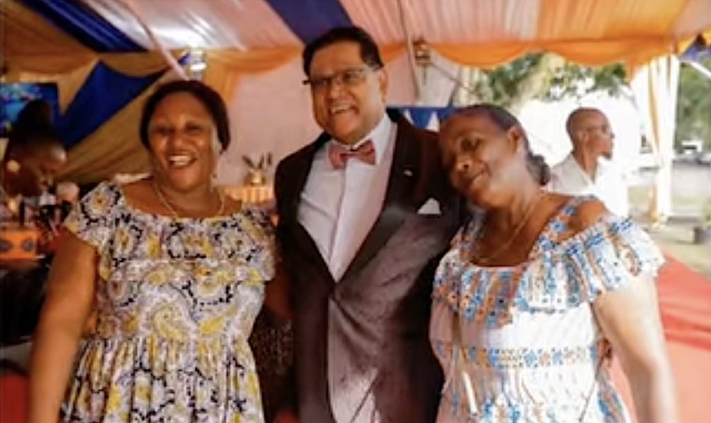 Afbeelding: Moeders in Suriname, de stille kracht van gezinnen
