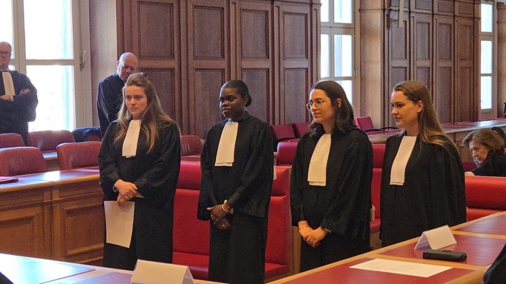 Josephine Henshuys: Een Mijlpaal voor Surinaamse Vrouwen in het Recht