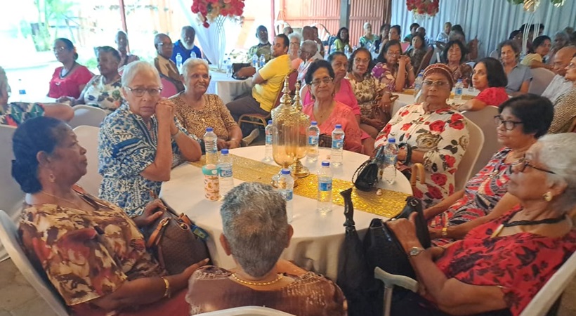 Feestelijk Eerbetoon aan Surinaamse Senioren door Women Society